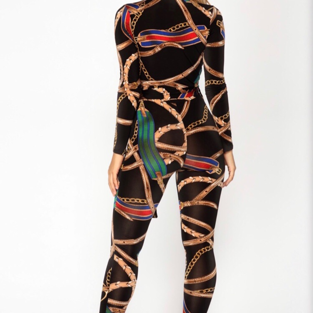 🔑 Chain Jumpsuit 🔑 - Picture 2 of 5
